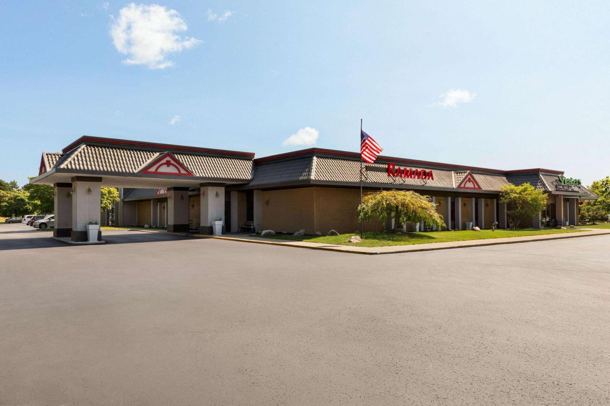 Hotel Ramada By Wyndham Alpena Zewnętrze zdjęcie