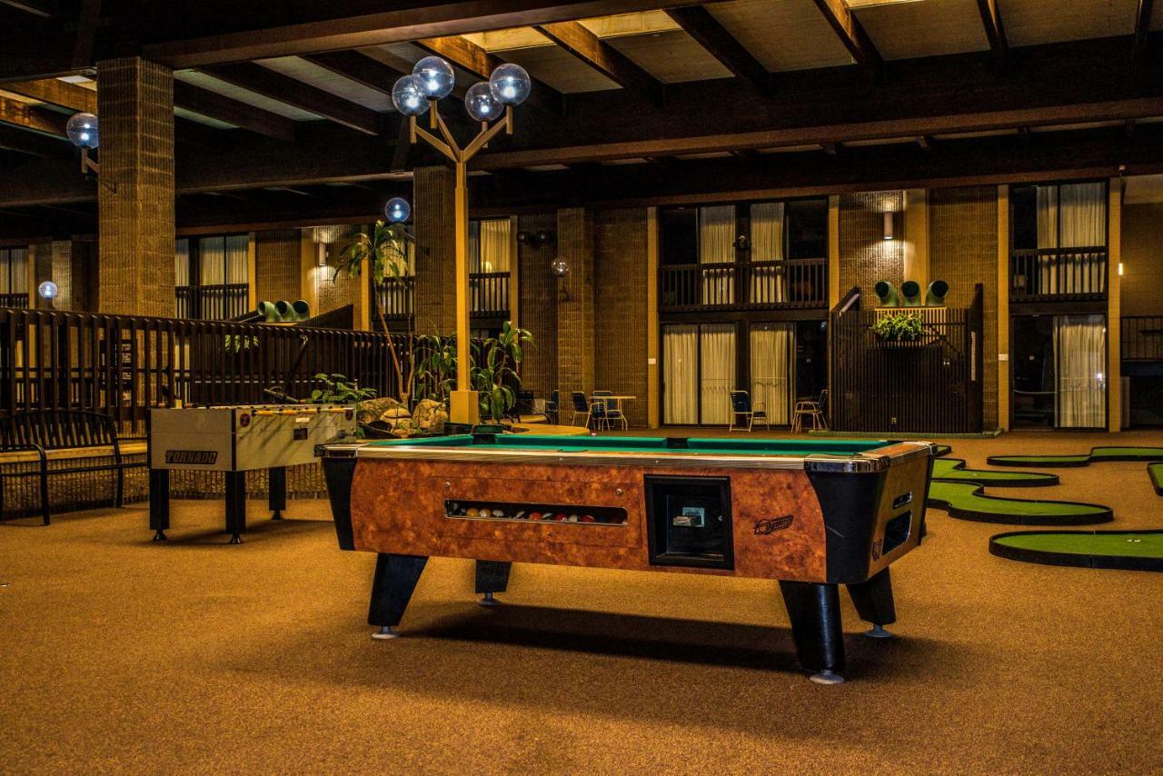 Hotel Ramada By Wyndham Alpena Zewnętrze zdjęcie